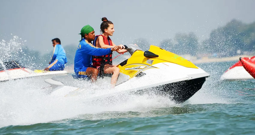 Jet Skiing in Goa - Image 1